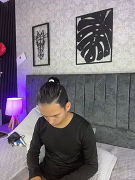 bliinkii_and_luka_ webcam