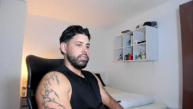 Justyn_Torres live sex cam