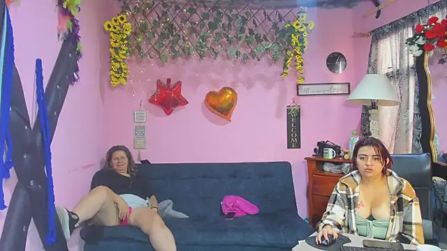 lesbiancuple webcam