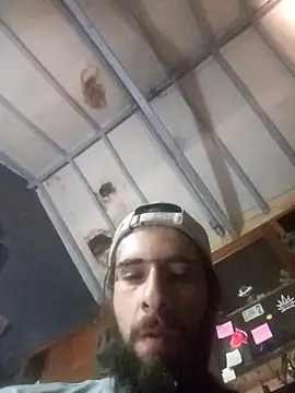 hairy_mannn webcam