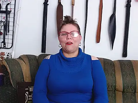 leah_r - Leah_R's free webcam - UK Sex Cams