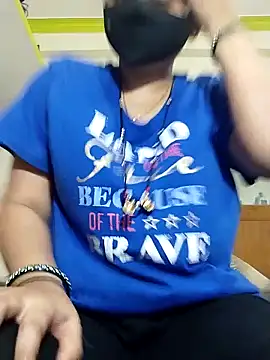 priyanka_30 (F young) - Boobs oiling