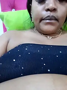 Webcam Model (ShavePussyFatAssxx)  is live.Free join now!