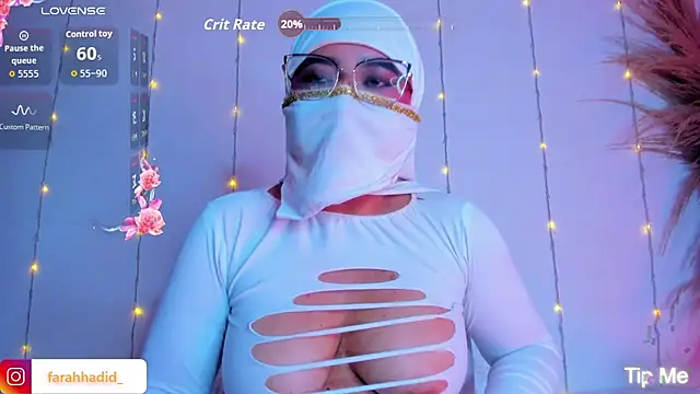 maisa_issa (F young) - ONE FINGER IN MY VIRGIN ASS