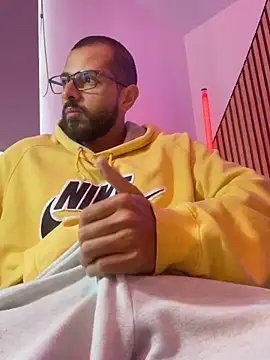 magnumchris (Ask my age) - smoke T, jerking cock hard