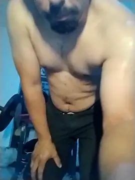 Live sex cam of k1oudE