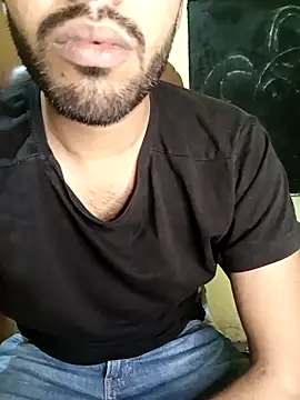 mastterrr (Ask my age) - Hot Cum 🍆 💦