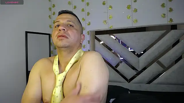 thee_rockk - Thee_Rockk's free webcam - UK Sex Cams