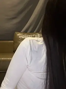 美女jiajia_L在线直播