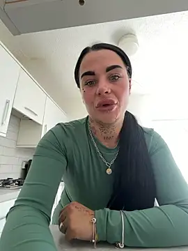 darkfantisyx - Darkfantisyx's free webcam - UK Sex Cams