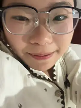 美女Smallwood_29在线直播