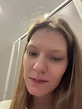 MaryHiggins live sex cam