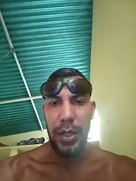 UnreadyChutzpa webcam