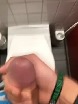 albino1122 - Albino1122's free webcam - UK Sex Cams