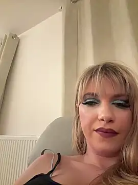 LustfulLuna_ live sex cam