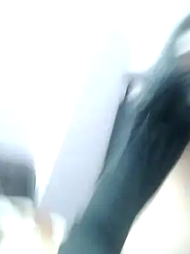 milf_punjaban (F milf) - Rubb ice on pussy