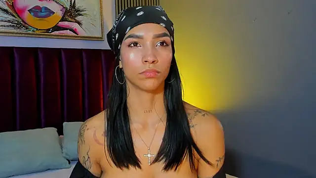 LauraAristizabal live sex cam