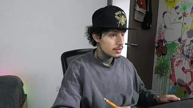 trieone - Trieone's free webcam - UK Sex Cams