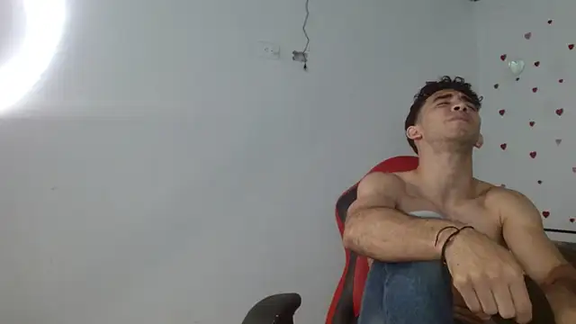 Caius_fox live sex cam