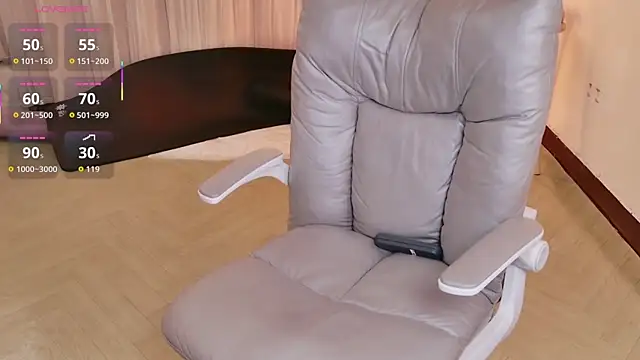 boxedgyre- (F young) - 肛塞+小粉控制3分钟        （国王控制黑牛5分钟）