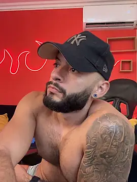 mike_savage3 (M young) - Put me oil in my big bicesp and suck me