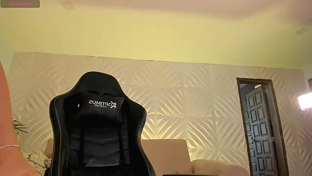 KylaMorrison live sex cam