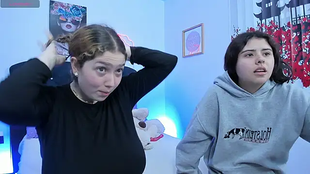 valeria_and_zoe (G teen) - make 8 with the tail + spank ass x 20