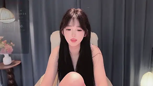 美女Yaiyigirl在线直播