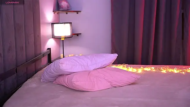 tella_dream - Tella_dream's free webcam - UK Sex Cams