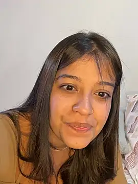 Webcam Model (Camila_Bustamante)  is live.Free join now!