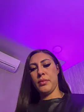 isabellaa_palacios - Isabellaa_Palacios's free webcam - UK Sex Cams