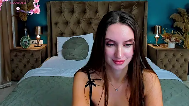 torisonn - ToriSonn's free webcam - UK Sex Cams