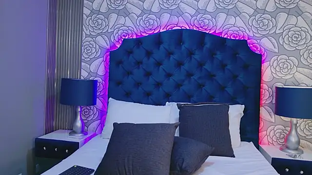 marilynfoox - MarilynFoox's free webcam - UK Sex Cams