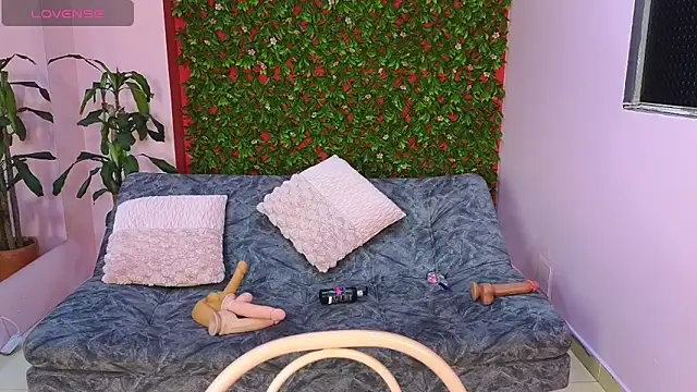 malen_fitnessmilf - Malen_fitnessmilf's free webcam - UK Sex Cams