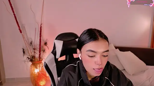 anabelwolf - AnabelWolf's free webcam - UK Sex Cams