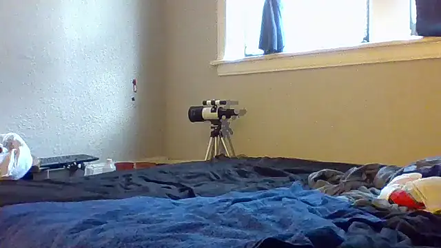 jezone555 (Ask my age) - Tip ** [freely] let the fun begin