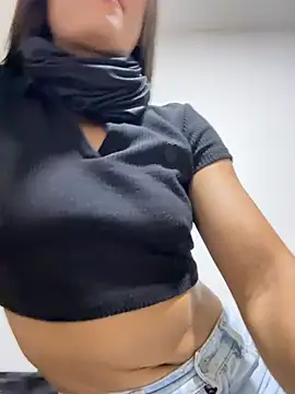 Webcam Model (TaylorrHill) is live