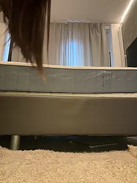 Webcam Model (TianaCharm) is live