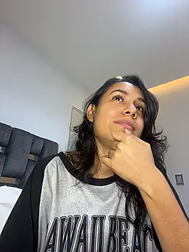 pilarjones_ - PilarJones_'s free webcam - UK Sex Cams