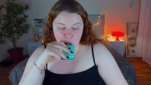 polinasalvatore - PolinaSalvatore's free webcam - UK Sex Cams