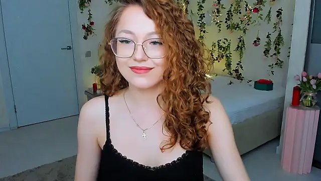 SereneFlame live sex cam