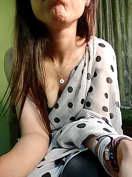 Webcam Model (seductivegirl55)  is live.Free join now!