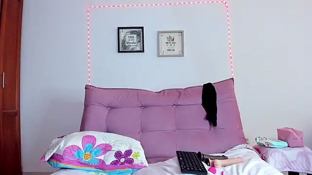 selena_jhonson webcam