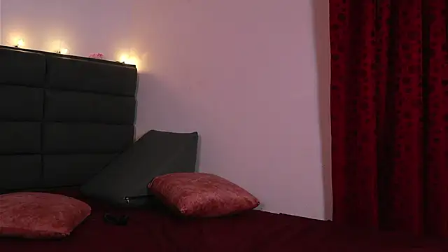 kathieandpovcock1 webcam