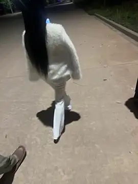 美女zhuendong000001在线直播