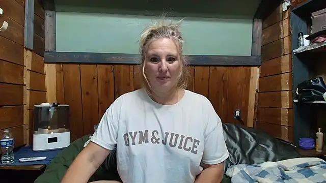 lisaxlovexxx - Lisaxlovexxx's free webcam - UK Sex Cams