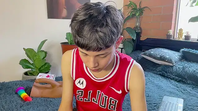 Andy_Belier23's live cam