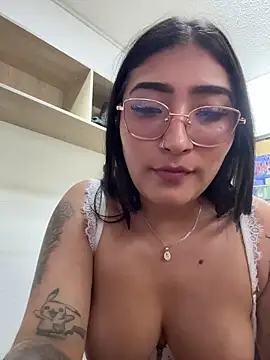 ami_santos - Ami_santos's free webcam - UK Sex Cams