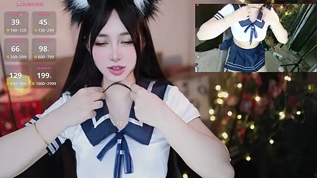 美女Moonccoi在线直播