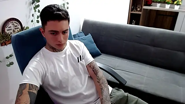 santii_ss (M young) - show cum!!!!